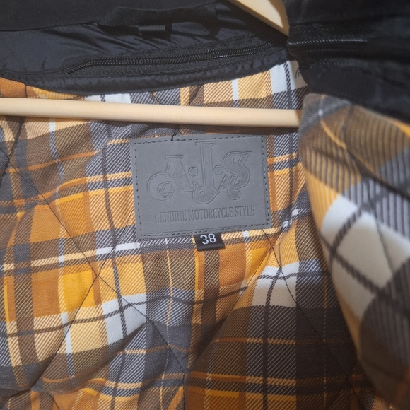 AJS motorcycle jacket with armor and removable liner - Picture 4 of 16